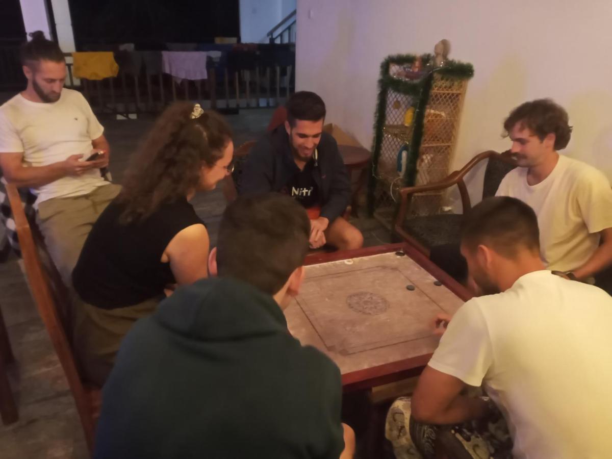 One More Night Hostel Σιγκιρίγια Εξωτερικό φωτογραφία