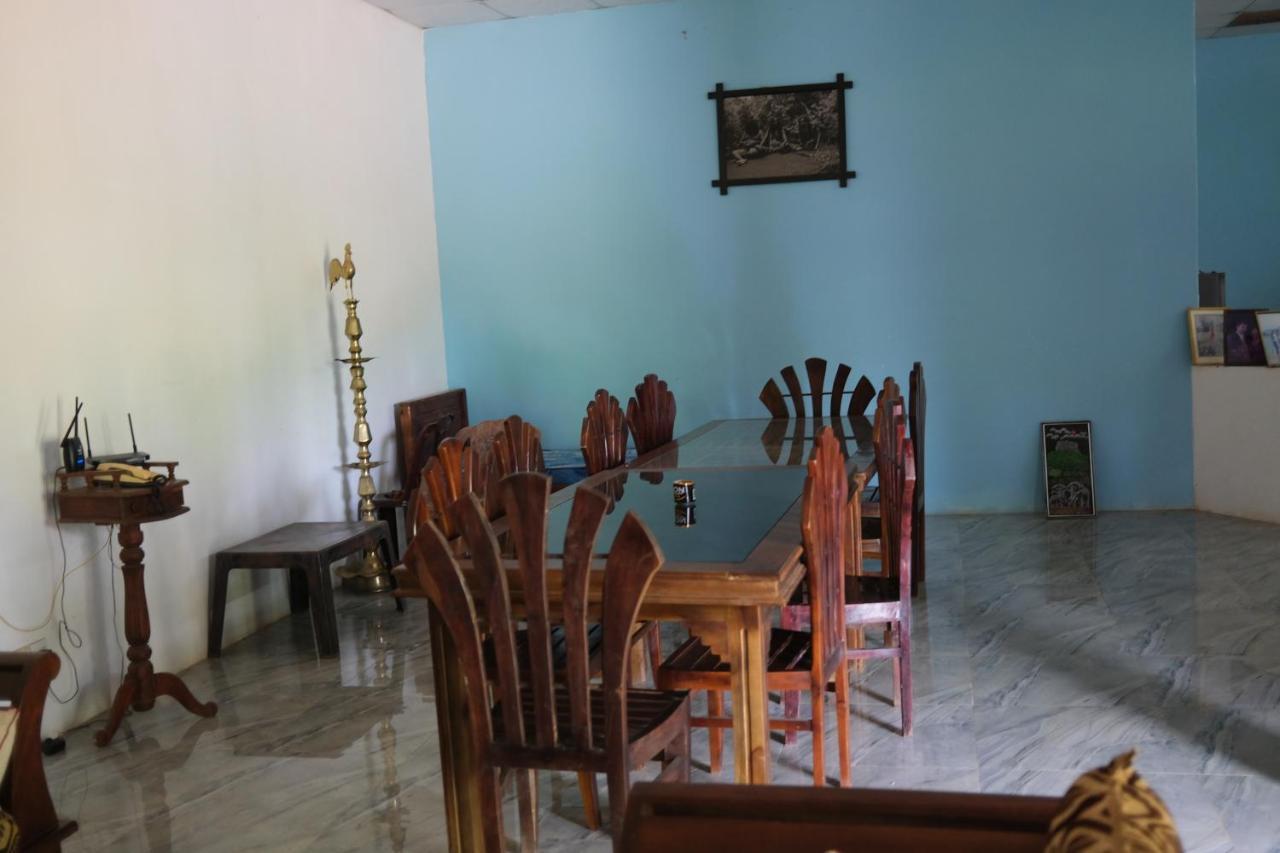 One More Night Hostel Σιγκιρίγια Εξωτερικό φωτογραφία